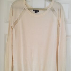 Women’s sweater new without tags